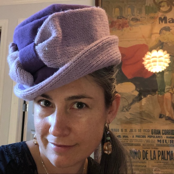 Meet your Posher, Stephanie - Picture 2 of 2